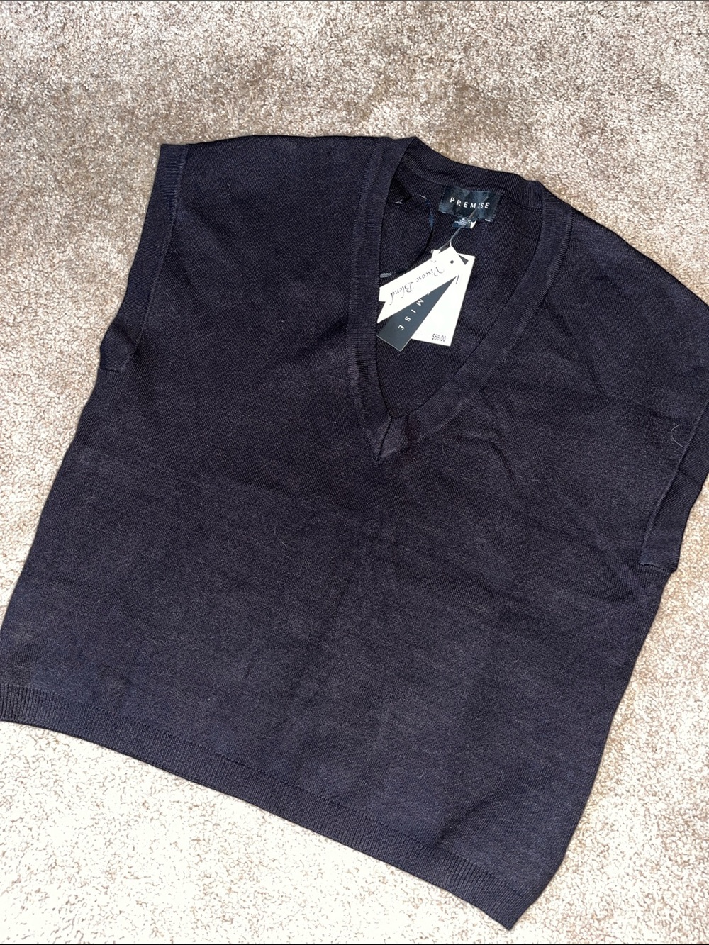 Premise Women’s Navy V-Neck Sleeveless Sweater Vest